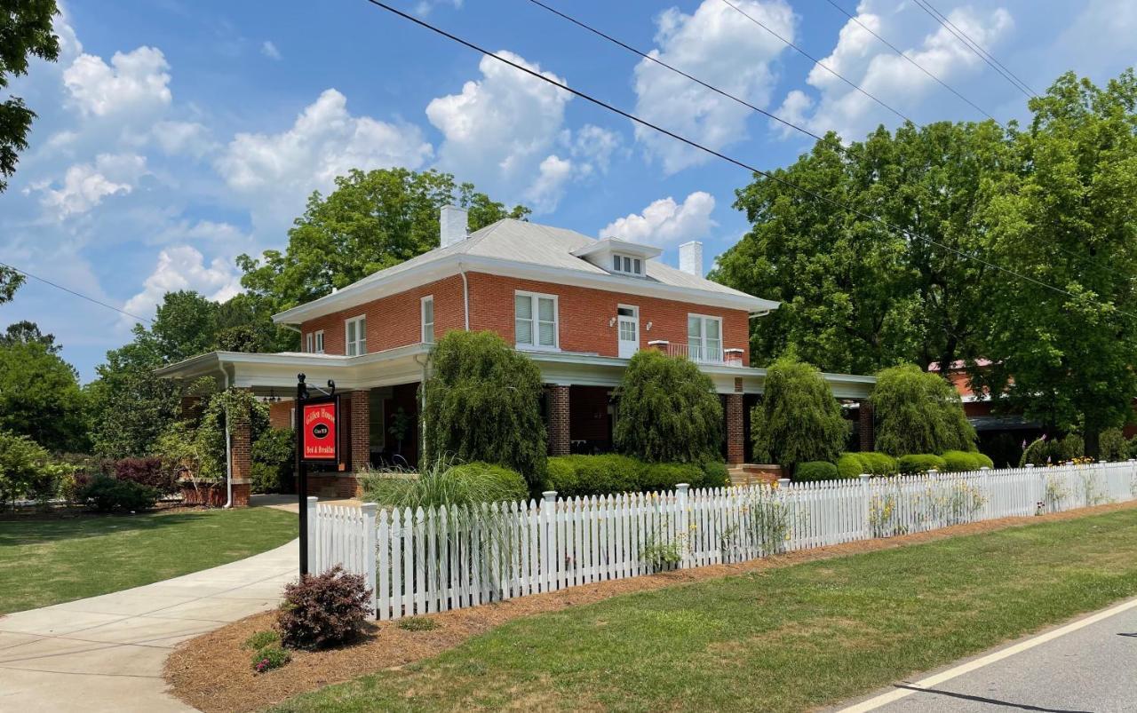 Gillen House Bed And Breakfast Maxeys Exterior photo